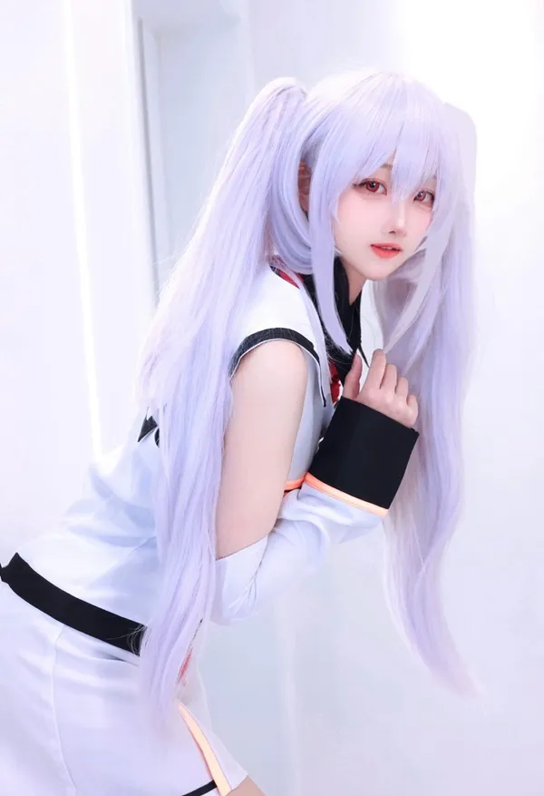 Ảnh gái xinh cosplay nude nhẹ