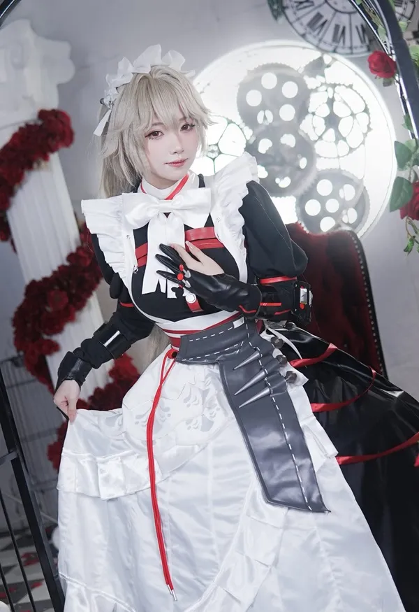 Cosplay anime nữ thần sexy khiến anh em đứng hình