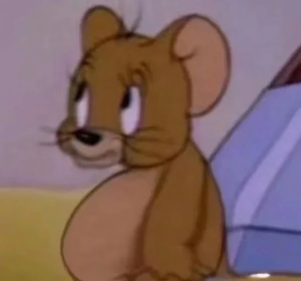 Một con chuột hoạt hình ngồi trên giường bên cạnh một cái lều (tag: meme tom and jerry)