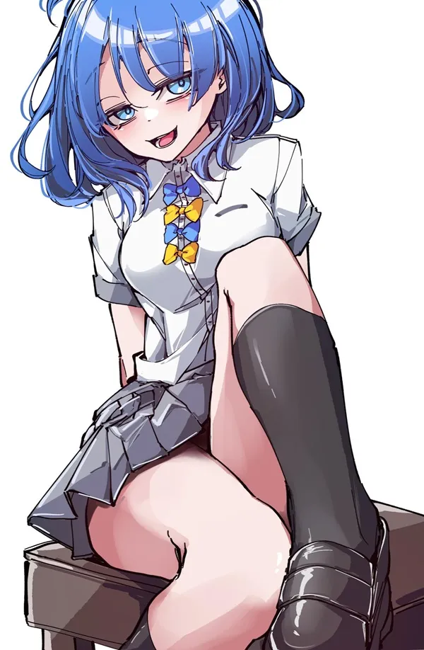 Ảnh anna yanami hentai cô gái anime với mái tóc xanh ngồi trên ghế và mặc một chiếc váy ngắn