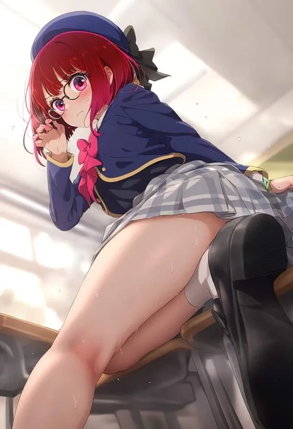 Ảnh arima kana bikini cô gái anime với mái tóc đỏ và kính ngồi trên bàn trong lớp