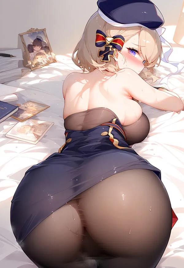 Ảnh game azur lane hentai người phụ nữ khỏa thân mặc đồng phục nằm trên giường với đôi chân của cô ấy