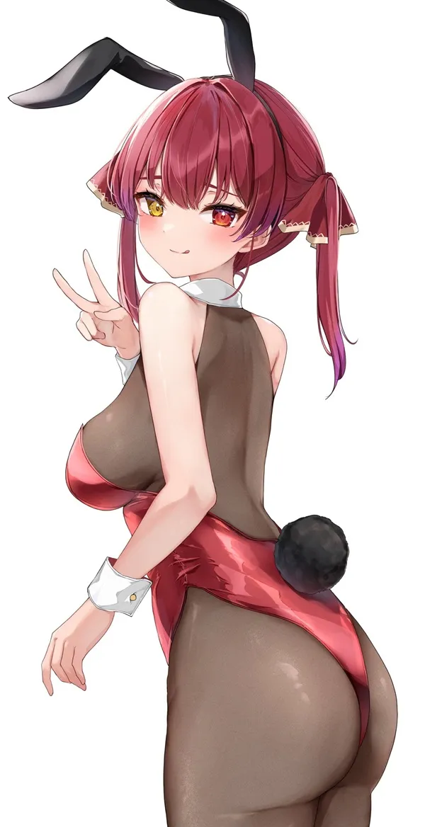 Ảnh houshou marine hentai cô gái anime với mái tóc màu hồng đeo tai thỏ và váy nâu