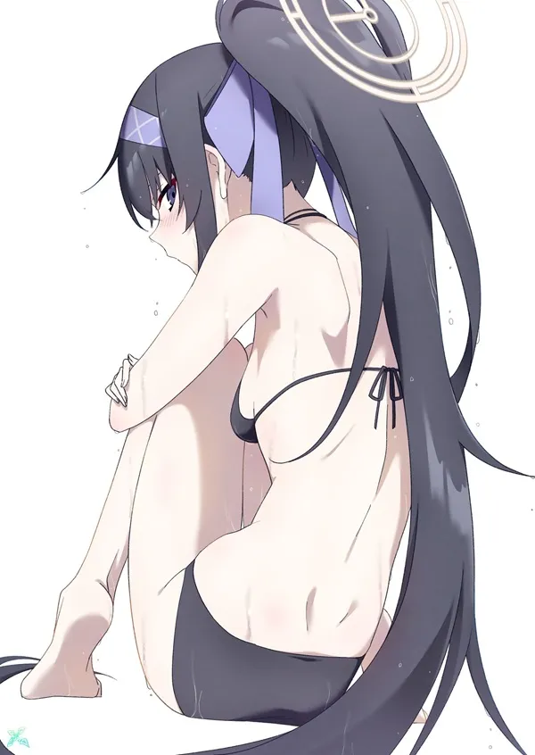 Ảnh kozeki ui bikini cô gái anime gợi cảm với mái tóc đen dài ngồi trên sàn nhà