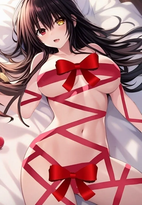 Ảnh kurumi tokisaki sexy nhân vật anime nữ với ruy băng màu đỏ được buộc quanh cơ thể