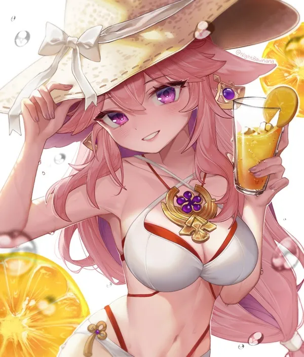 Ảnh miko hentai có một người phụ nữ mặc bikini và mũ cầm ly nước cam