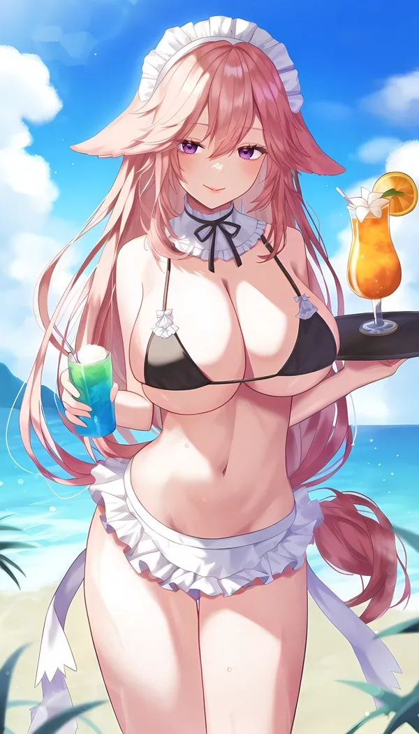 Ảnh miko bikini có một người phụ nữ mặc cầm đồ uống trên bãi biển