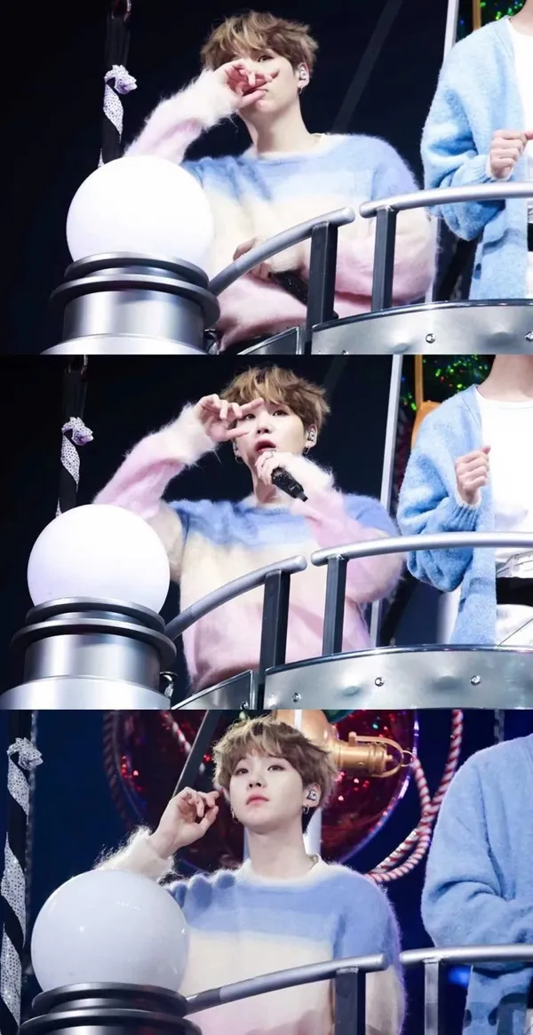 Ảnh suga ngầu đây là ghép của một người đàn ông hát trên sân khấu