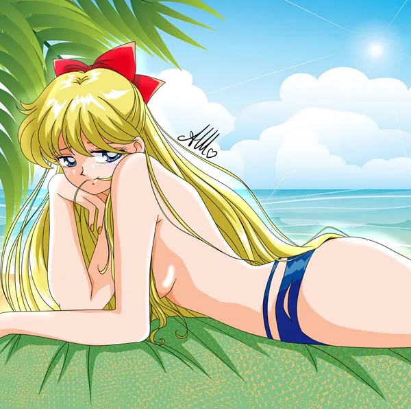 Hình ảnh hino rei cô gái thủy thủ nằm trên bãi biển trong bộ bikini